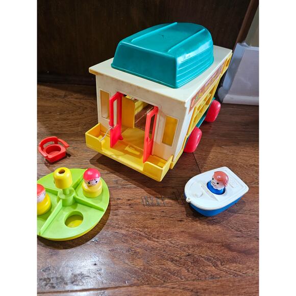 Fisher Price RV Camper & Boat - Picture 6 of 8